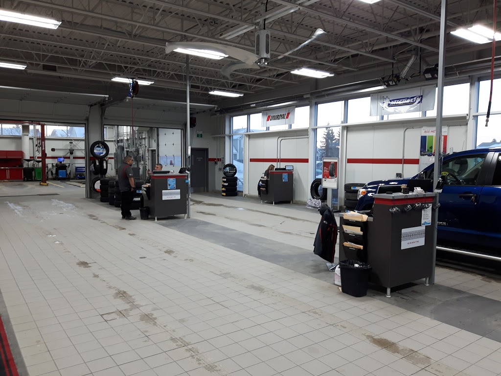 McPhillips Toyota | 2425 McPhillips St, Winnipeg, MB R2V 4J7, Canada | Phone: (855) 294-7139