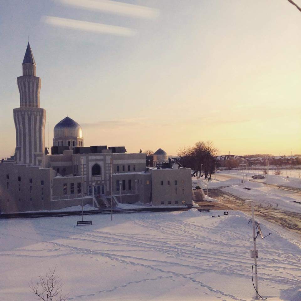 Aiwan Tahir | 10610 Jane St, Maple, ON L6A 3A2, Canada | Phone: (905) 303-4000