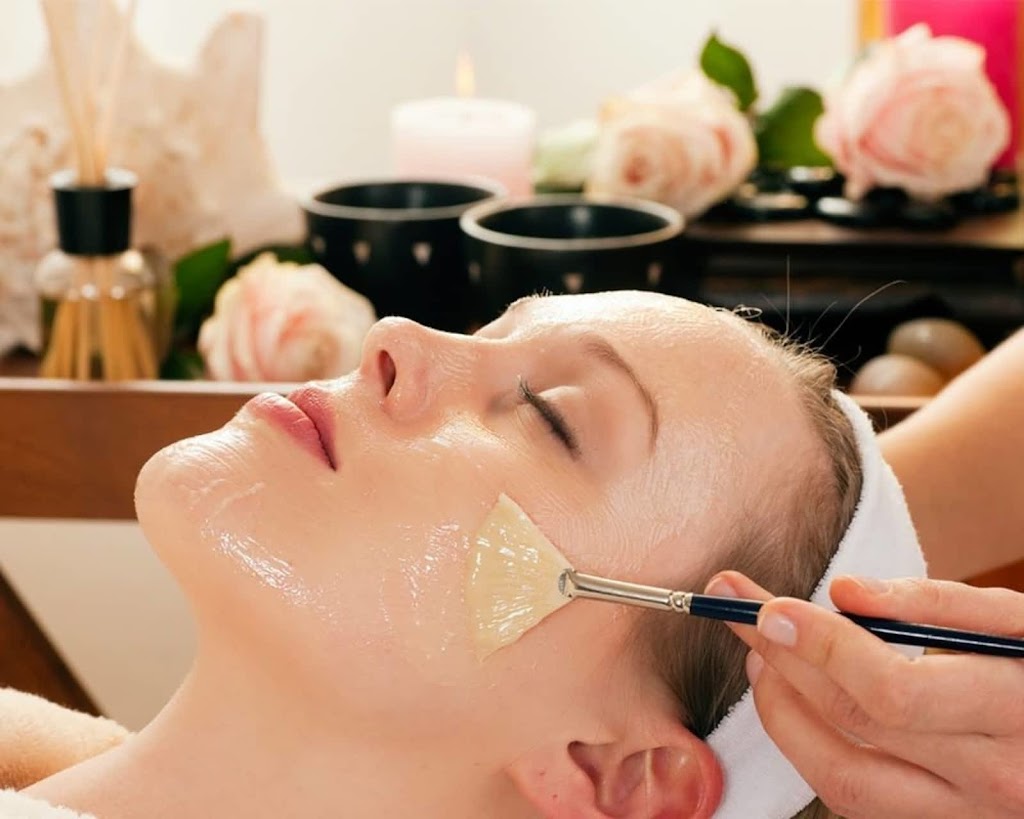 Clara’s Beauty Salon | 10507 38 Ave NW #14, Edmonton, AB T6J 2J2, Canada | Phone: (780) 709-5050