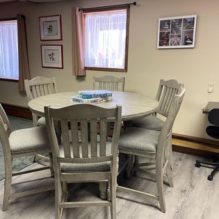 Rocky Mountain Guest House | 5 Nelson Ave, Mountain View, AB T0K 1N0, Canada | Phone: (403) 360-6273