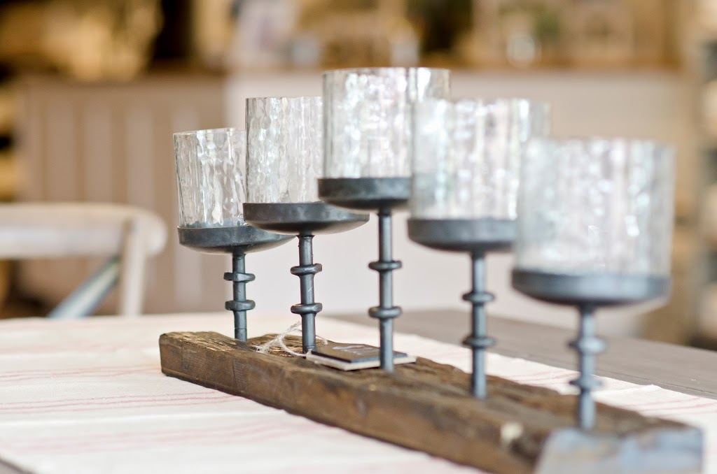 Bella Fleur Boutique | 5 King St E, Bowmanville, ON L1C 1N1, Canada | Phone: (905) 419-3777