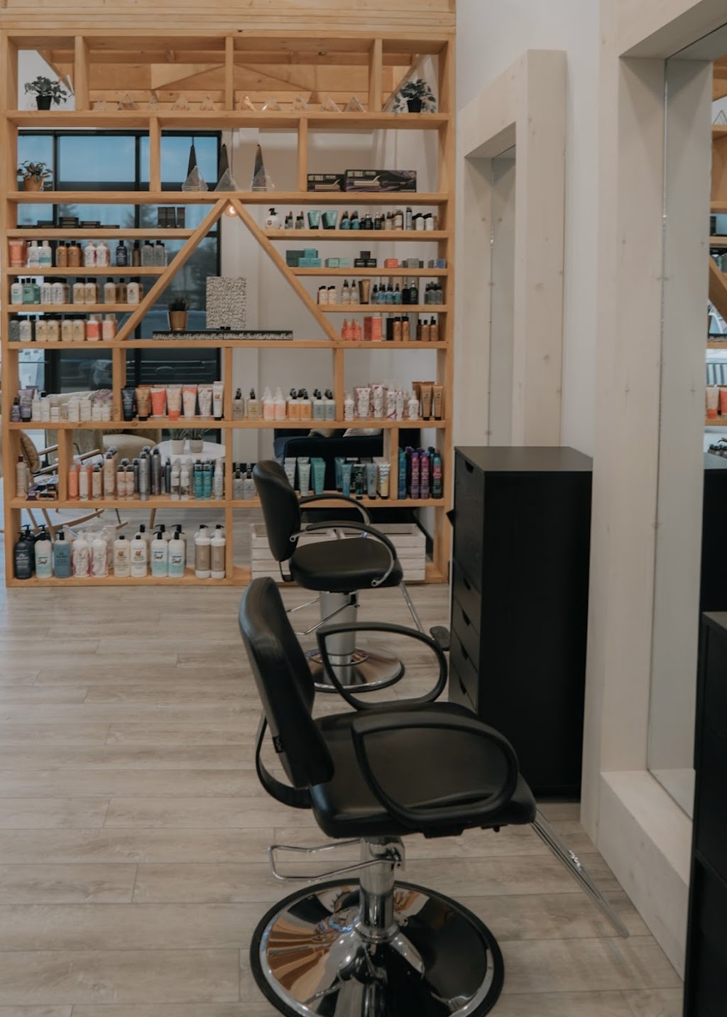 The Parlour Inc | 2 Deer Park Dr, #102 Deer Park Centre, Spruce Grove, AB T7X 0K8, Canada | Phone: (780) 962-2006