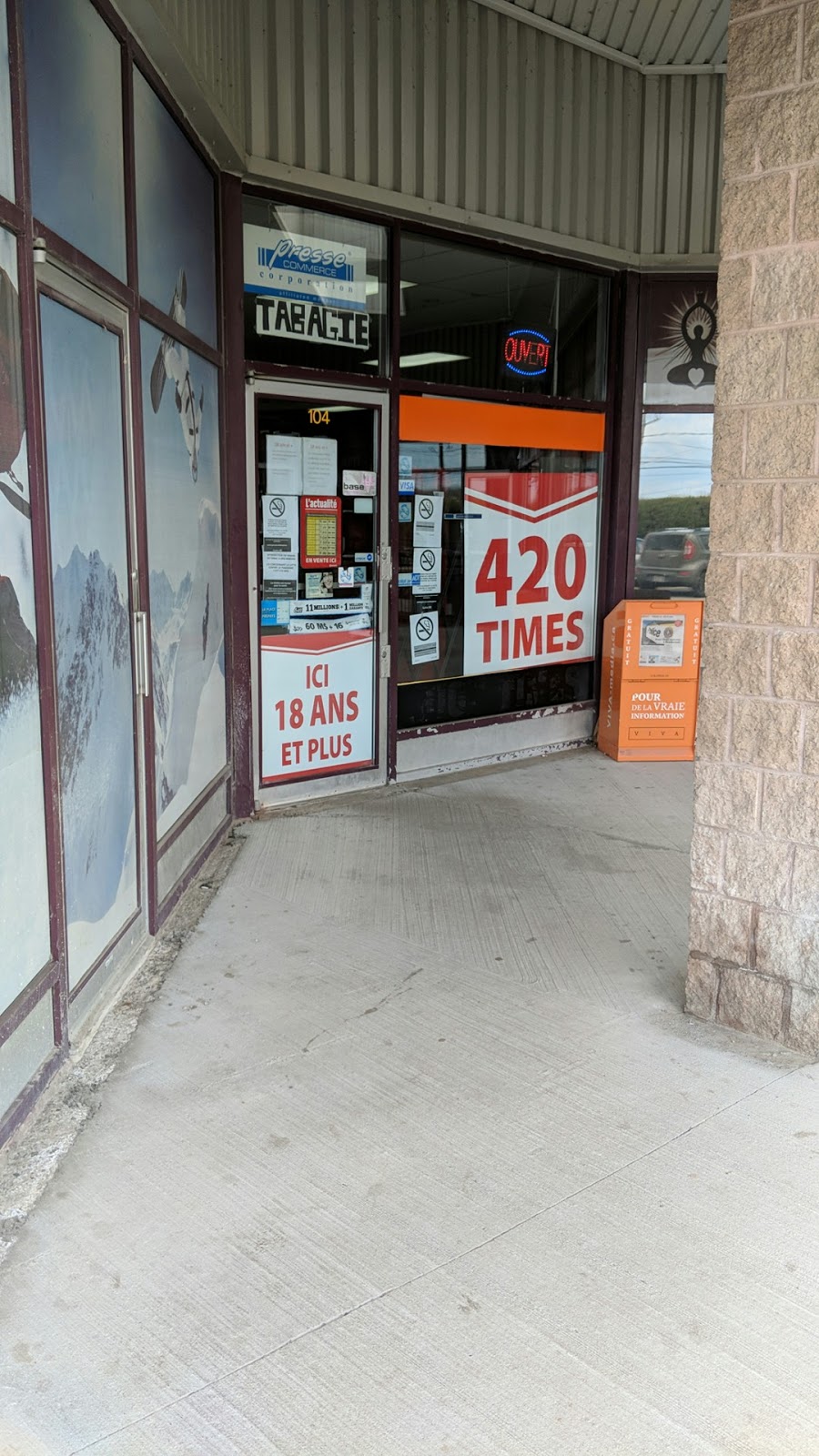Tabagie Vaudreuil-Dorion | 590 Av St Charles, Vaudreuil-Dorion, QC J7V 8H2, Canada | Phone: (450) 424-1187