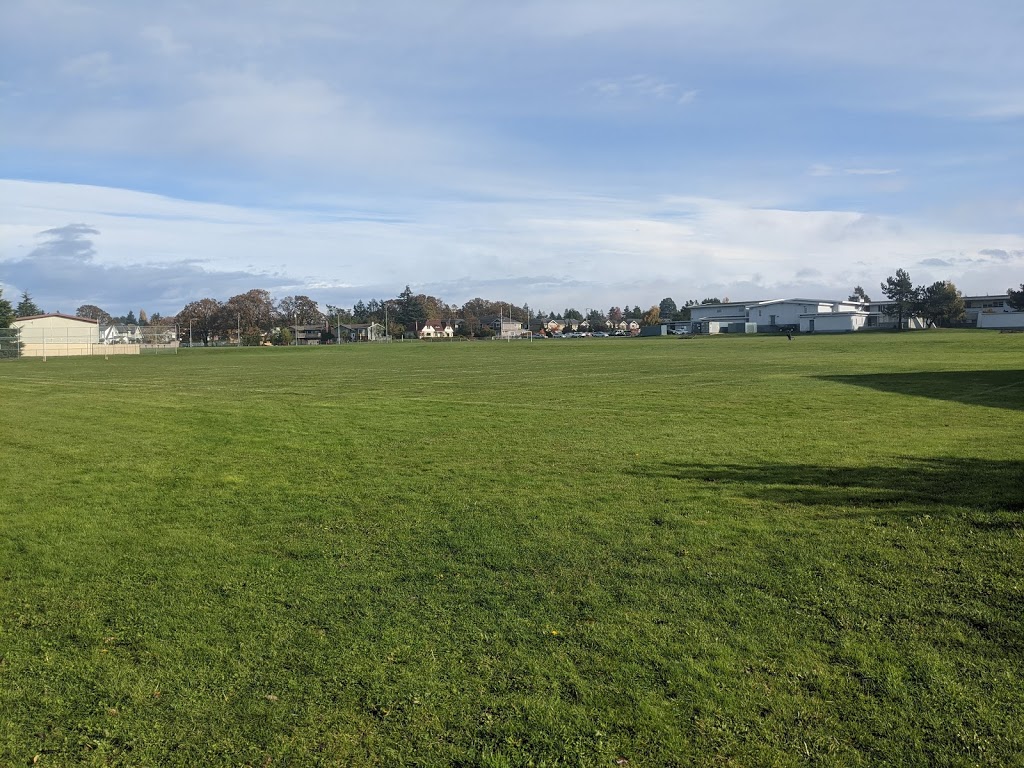 Mount Douglas Secondary | 3970 Gordon Head Rd, Victoria, BC V8N 3X3, Canada | Phone: (250) 477-6977