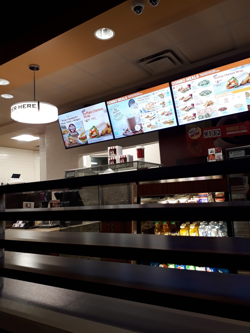 Tim Hortons | 325 Central Pkwy W, Mississauga, ON L5B 3X9, Canada | Phone: (905) 804-1764