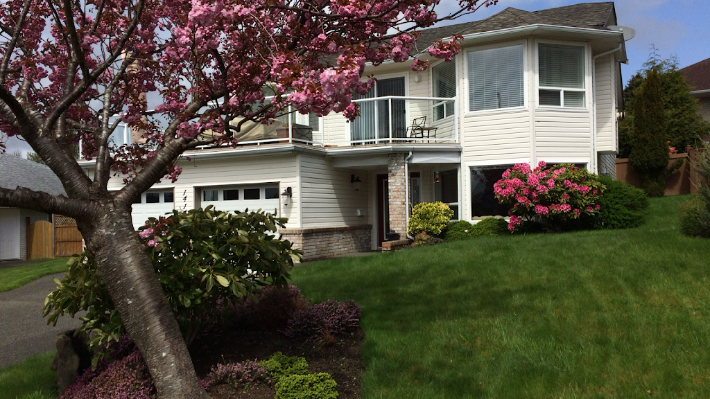 Dragonfly B&B | 1414 Harvard Ave, Comox, BC V9M 2X2, Canada | Phone: (250) 650-5144