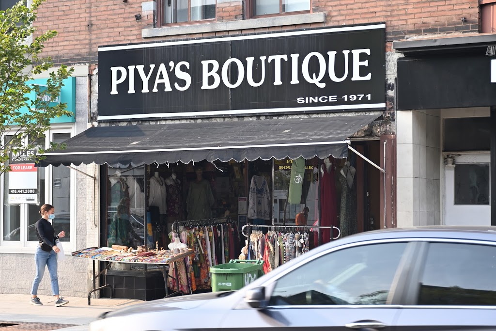 Piyas Boutique | 422 Bloor St W, Toronto, ON M5S 1X5, Canada | Phone: (416) 928-2873