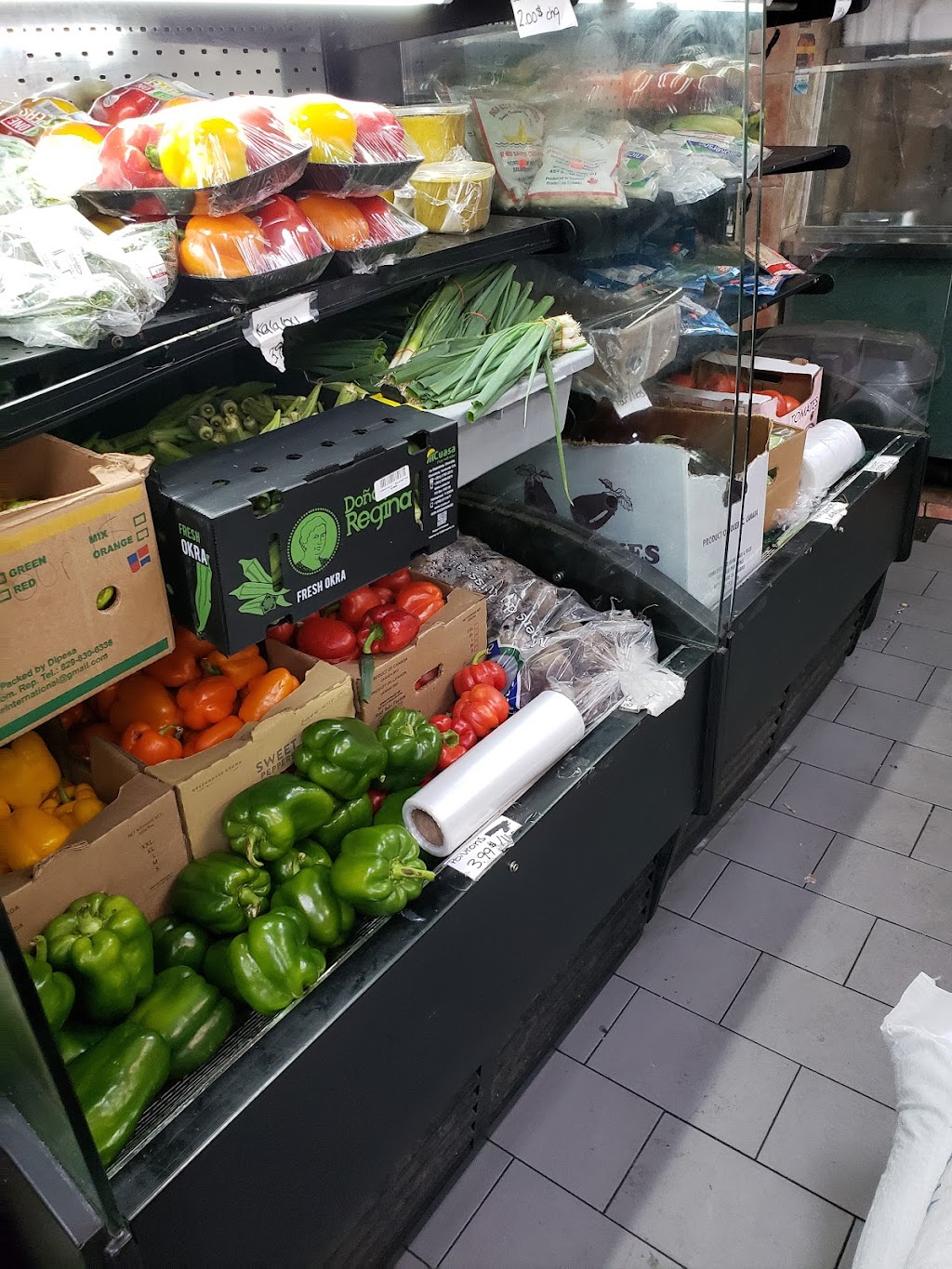 Marche Fleur Du Soleil | 5047 Rue de Charleroi, Montréal-Nord, QC H1G 2Z6, Canada | Phone: (514) 327-8987