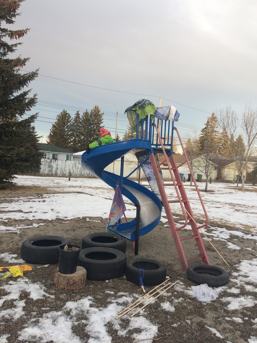 Mackintosh Park | 7528 37 Ave NW, Calgary, AB T3B 1W8, Canada