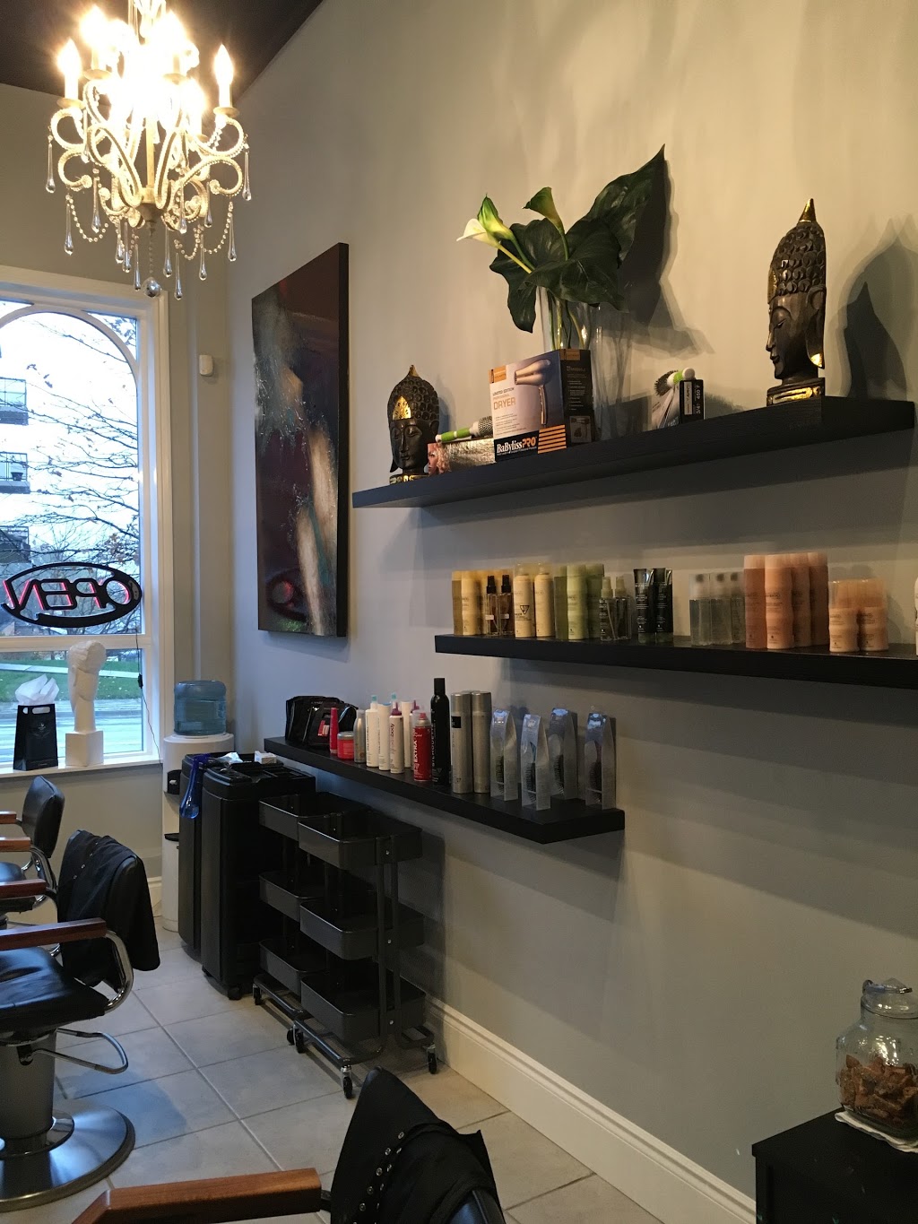 Bucci Salon | 2467 Lakeshore Road West, Oakville, ON L6L 1H9, Canada | Phone: (905) 845-8284
