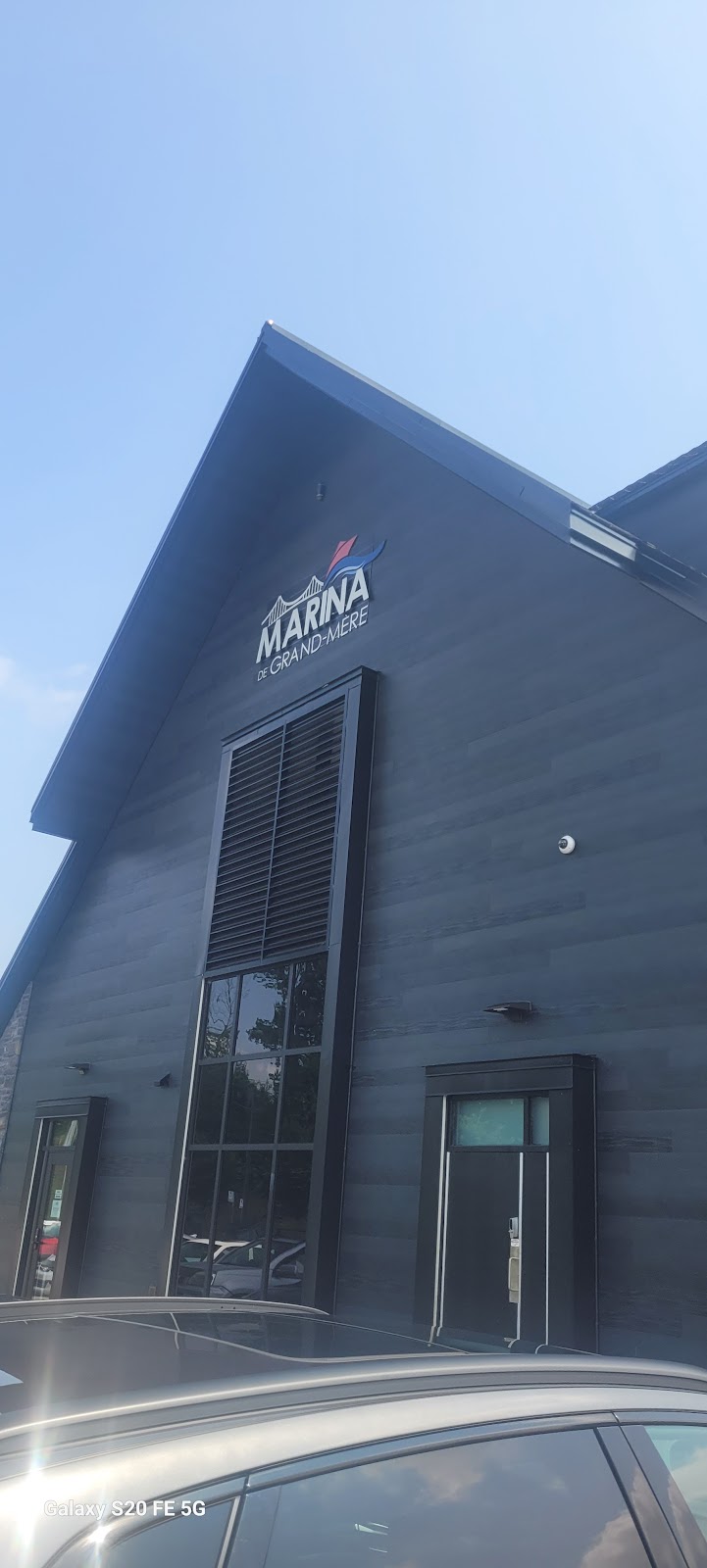 O quai des brasseurs Grand-Mere | 99 Av. Chahoon, Grand-Mère, QC G9T 2G1, Canada | Phone: (819) 489-8388