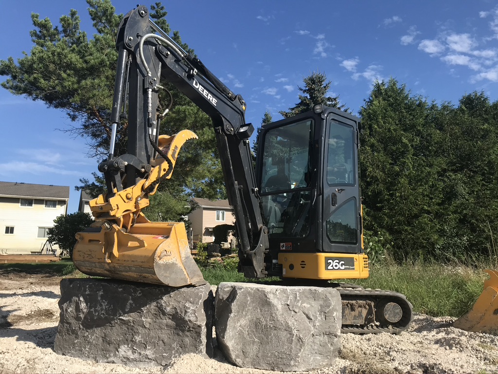 Huron Tractor | 802802, Grey County Rd 40, Chatsworth, ON N0H 1G0, Canada | Phone: (519) 794-2480