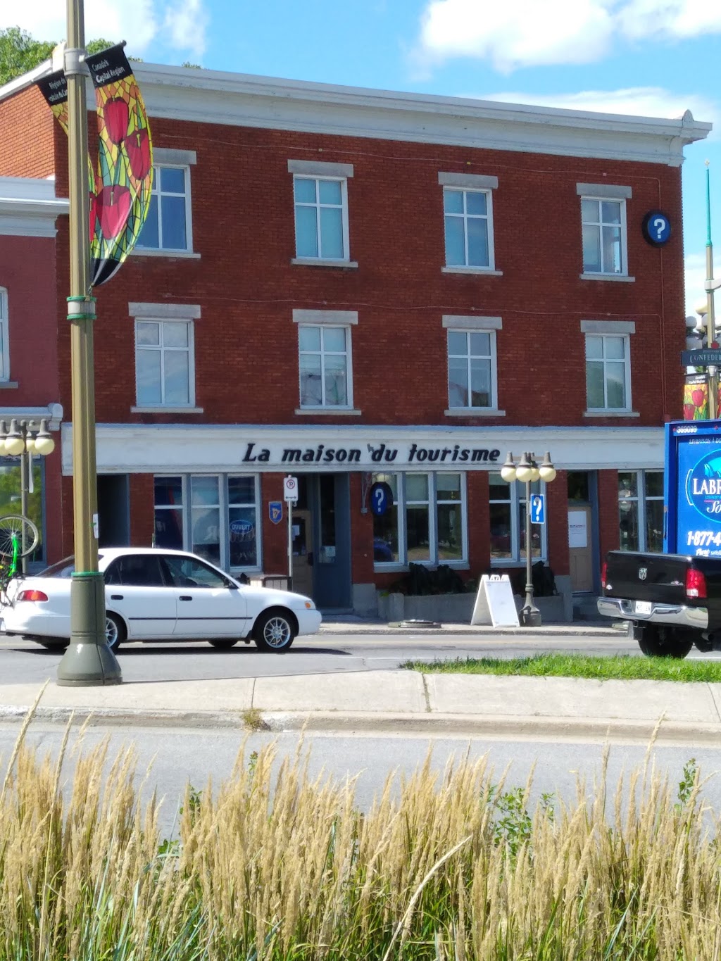 Tourisme Outaouais | 103 Rue Laurier, Gatineau, QC J8X 3V8, Canada | Phone: (819) 778-2222