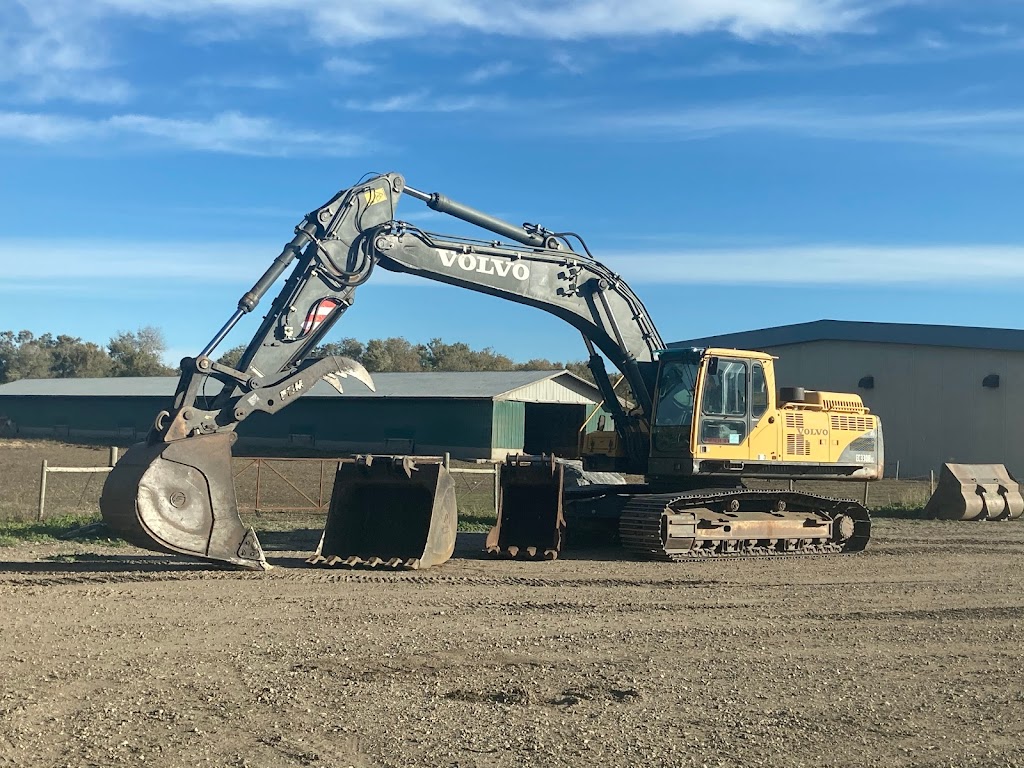 Cypress Construction Ltd | Cyress Colony Farms, Cypress River, MB R0K 0P0, Canada | Phone: (204) 743-2324