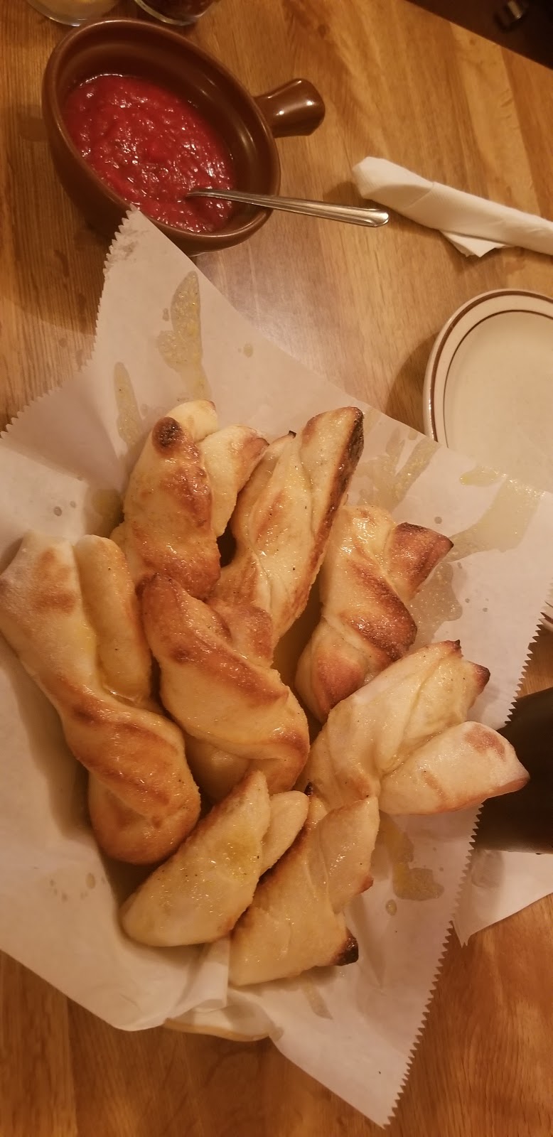 Cavis Pioneer Pizza Inn | 5600 Lapeer Rd, Kimball, MI 48074, USA | Phone: (810) 982-4001