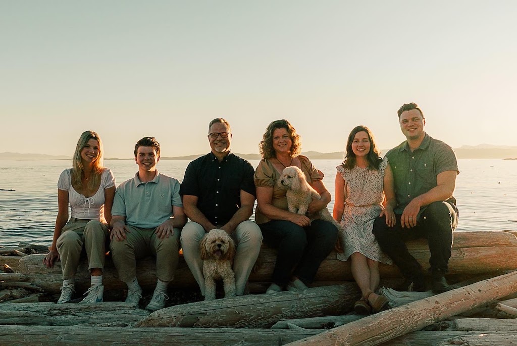 Patrick Gerard Photography | 1314 Artesian Ct, Victoria, BC V9B 0L9, Canada | Phone: (236) 882-7910
