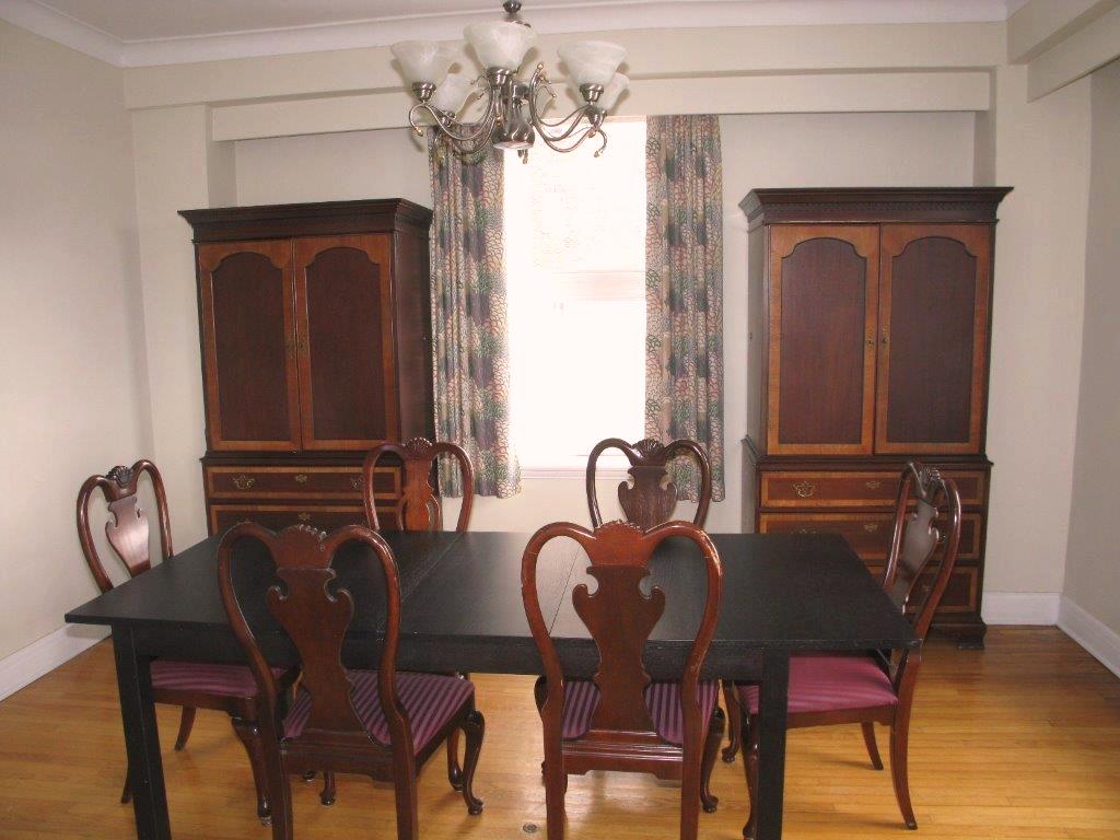 Château St-Louis (Le) | Chateau Saint-Louis, 135 Grande Allée O, Québec, QC G1R 2H2, Canada | Phone: (418) 523-2990