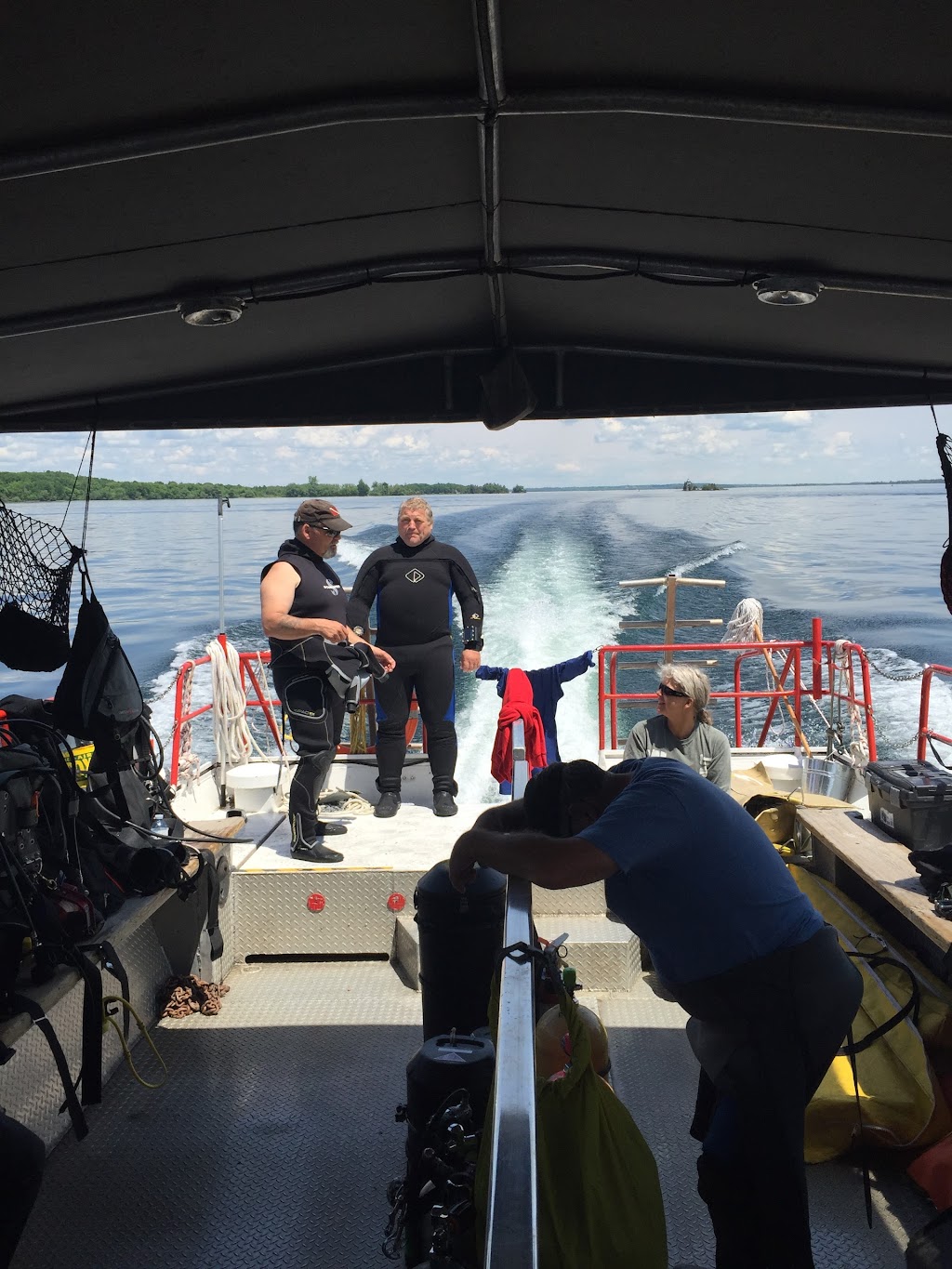 Go With The Flow Diving | 99 Dundas St, Kingston, ON K7L 1N5, Canada | Phone: (613) 484-3001