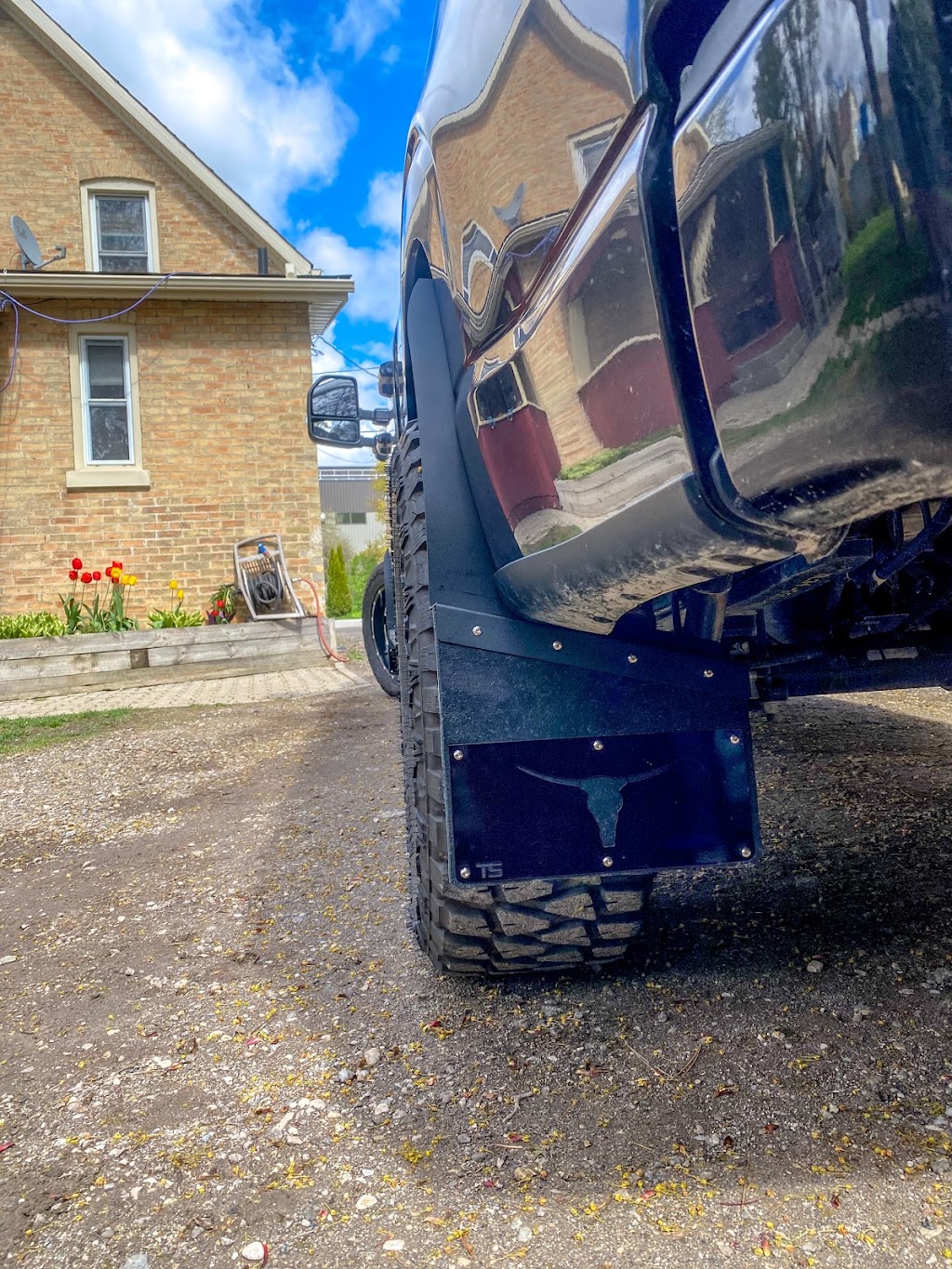 Ts Customs | 109 William St, Walkerton, ON N0G 2V0, Canada | Phone: (519) 901-3136