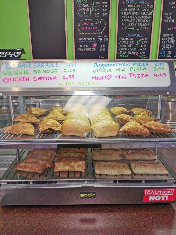 Zesty Café and Eatery | 384 Portland St, Dartmouth, NS B2Y 1K8, Canada | Phone: (902) 460-8424
