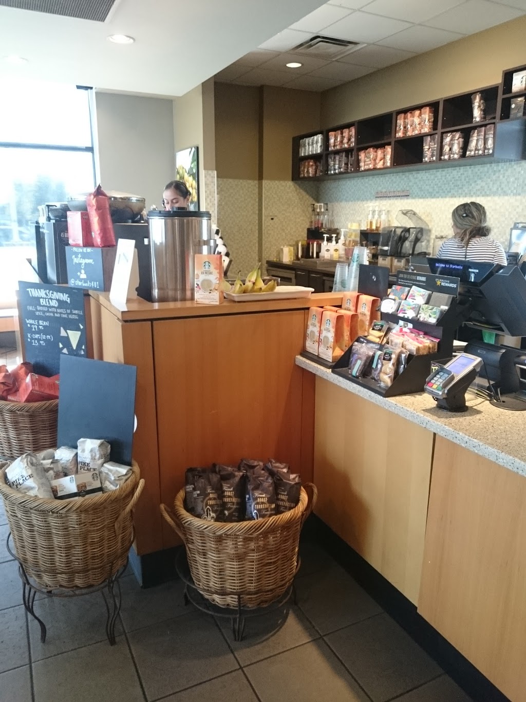 Starbucks | C, 2963 Argentia Rd, Mississauga, ON L5N 0A2, Canada | Phone: (905) 816-9989