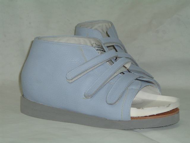 Ambulatory Footwear | 6 Osler Ct, Dundas, ON L9H 4L3, Canada | Phone: (905) 628-5778