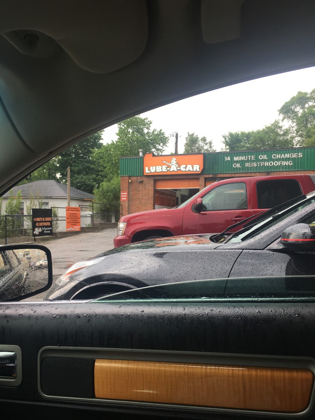 Lube-A-Car | 610 King St W, Hamilton, ON L8P 1C2, Canada | Phone: (905) 521-8883