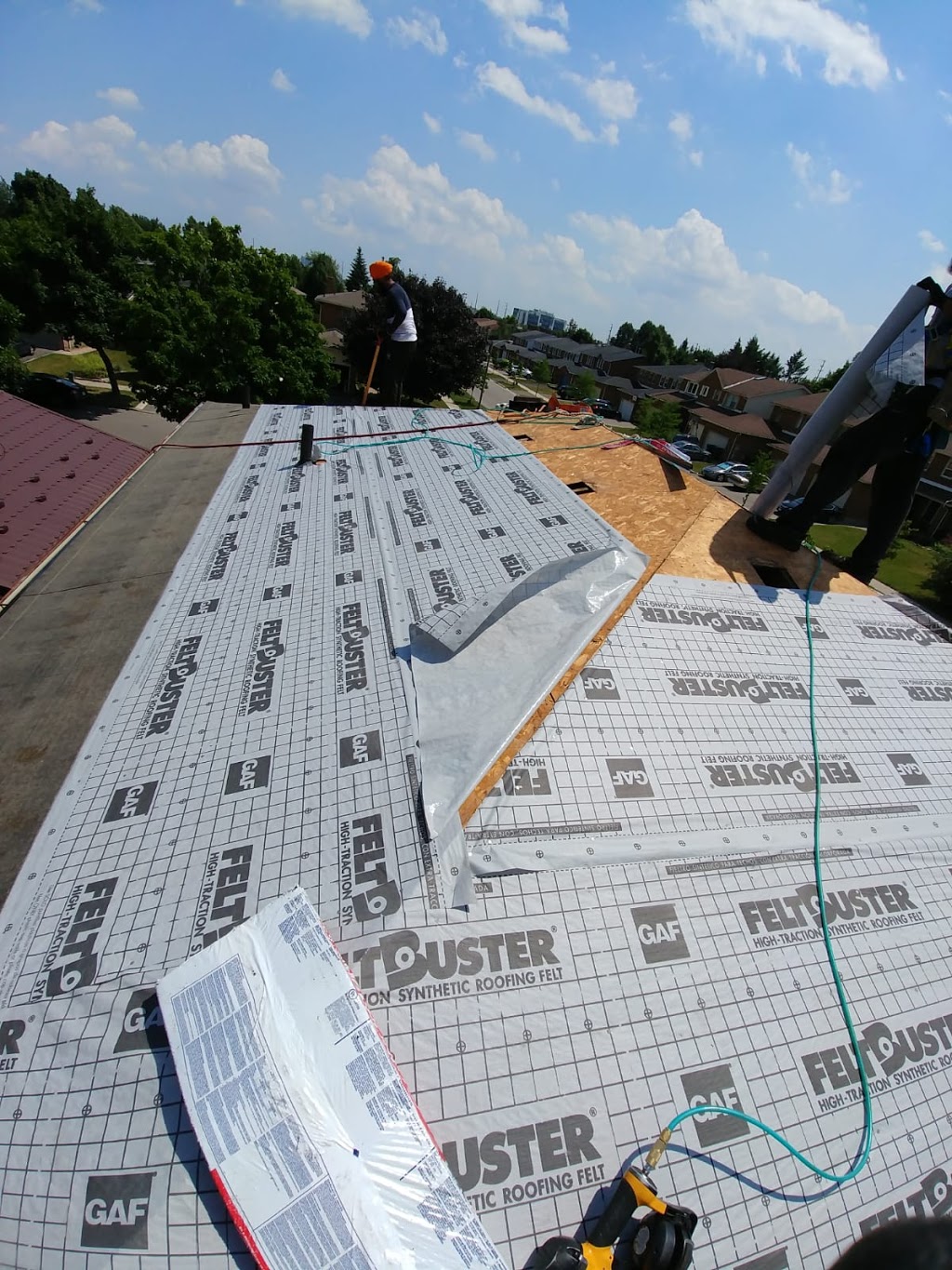 Real Blue Roofing Services Inc. | 8890 Heritage Rd, Brampton, ON L6Y 0E1, Canada | Phone: (647) 706-5225
