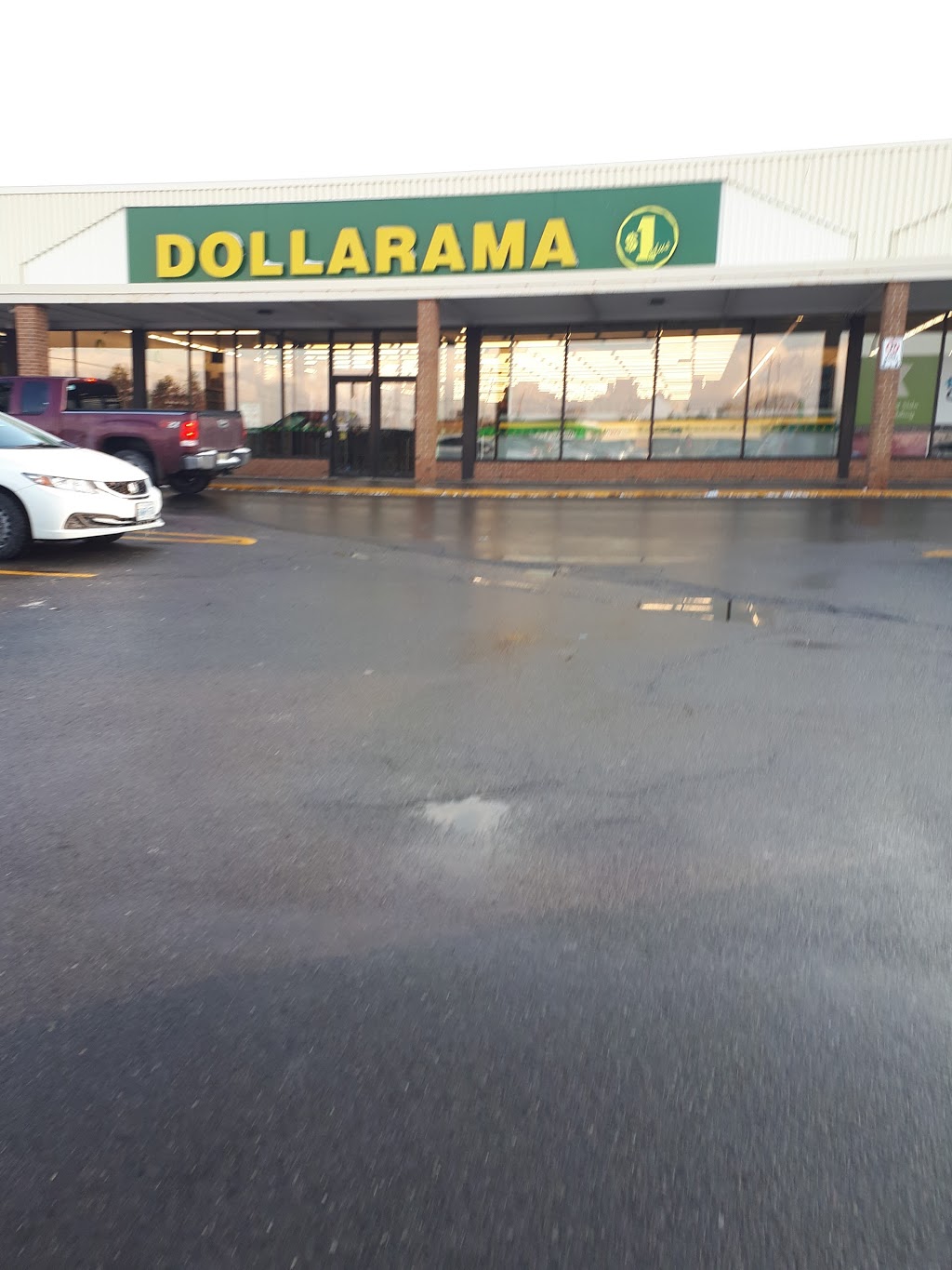 Dollarama | Kendalwood Park Plaza, 1801 Dundas St E, Whitby, ON L1N 9G3, Canada | Phone: (905) 434-8082