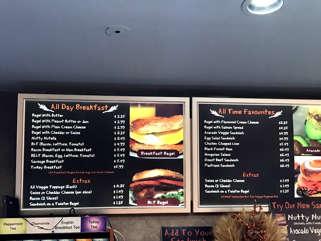 The Bagel House | 1722 Avenue Rd, North York, ON M5M 3Y5, Canada | Phone: (416) 781-0032