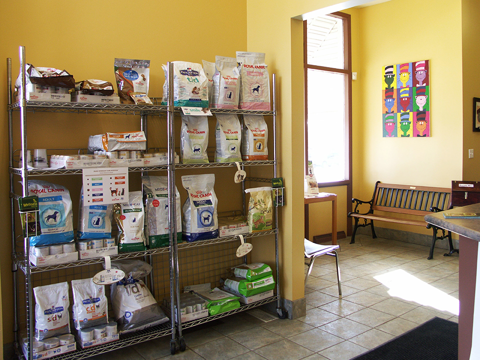 Bradford Animal Clinic | 35 John St W, Bradford, ON L3Z 2B4, Canada | Phone: (905) 775-5565