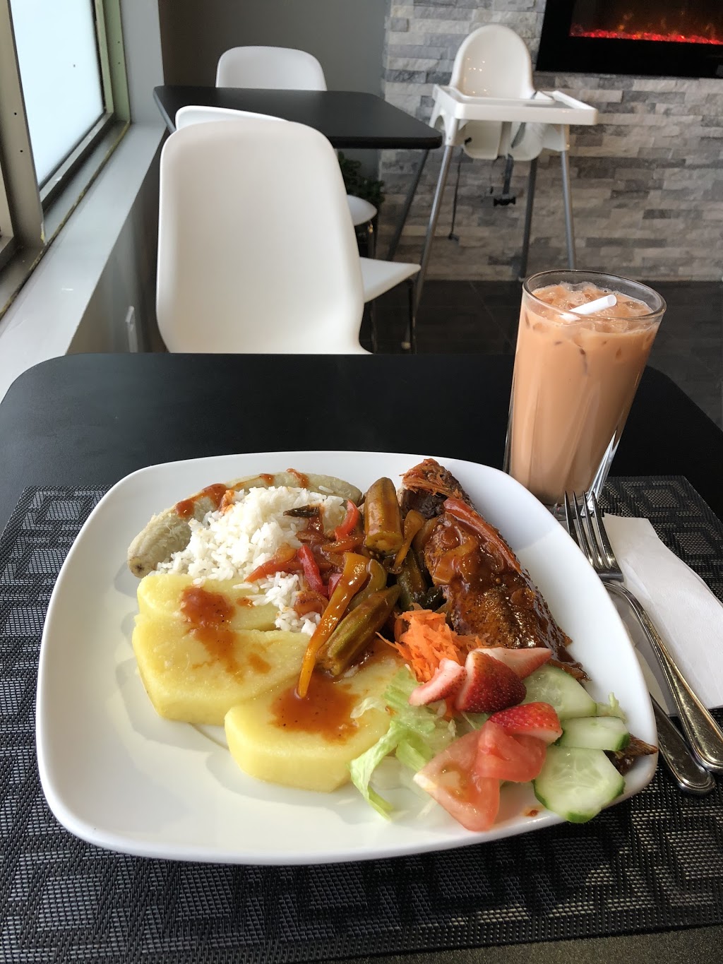 Juniors Jamaican Joint | 333 Fairhill Ave, Brampton, ON L7A 2H7, Canada | Phone: (905) 495-6617
