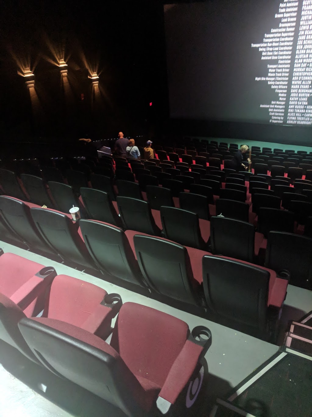 Landmark Theaters Shawnessy | 1059 Shawville Blvd SE, Calgary, AB T2Y 2Z9, Canada | Phone: (403) 974-0472