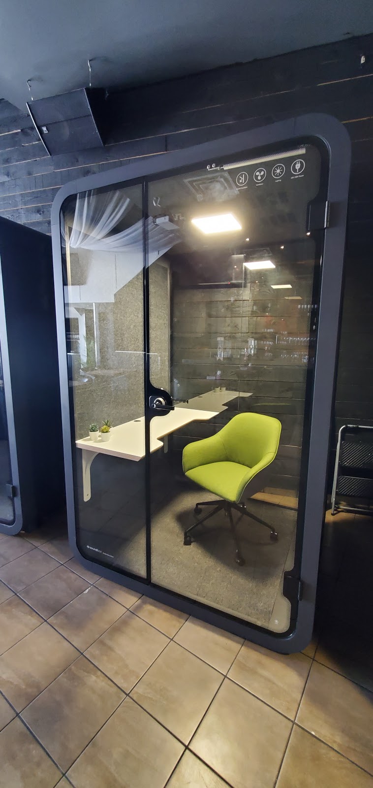 Soundbox Quebec | 101 Bd Roland-Therrien, Longueuil, QC J4H 4B9, Canada | Phone: (514) 917-0325