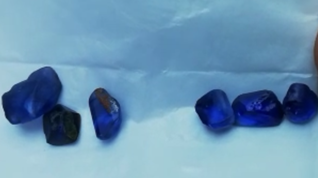 Riz Gems | 347 Lakeshore Rd E Unit - 4, Mississauga, ON L5G 1H6, Canada | Phone: (905) 990-4777