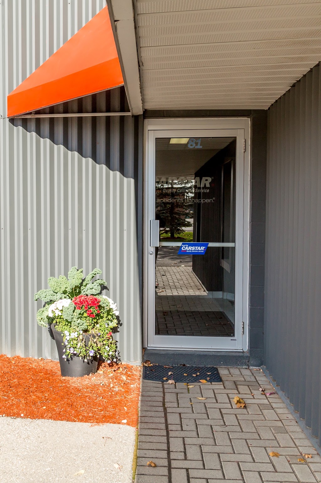 CARSTAR Guelph | 81 Malcolm Rd, Guelph, ON N1K 1A7, Canada | Phone: (519) 763-4600