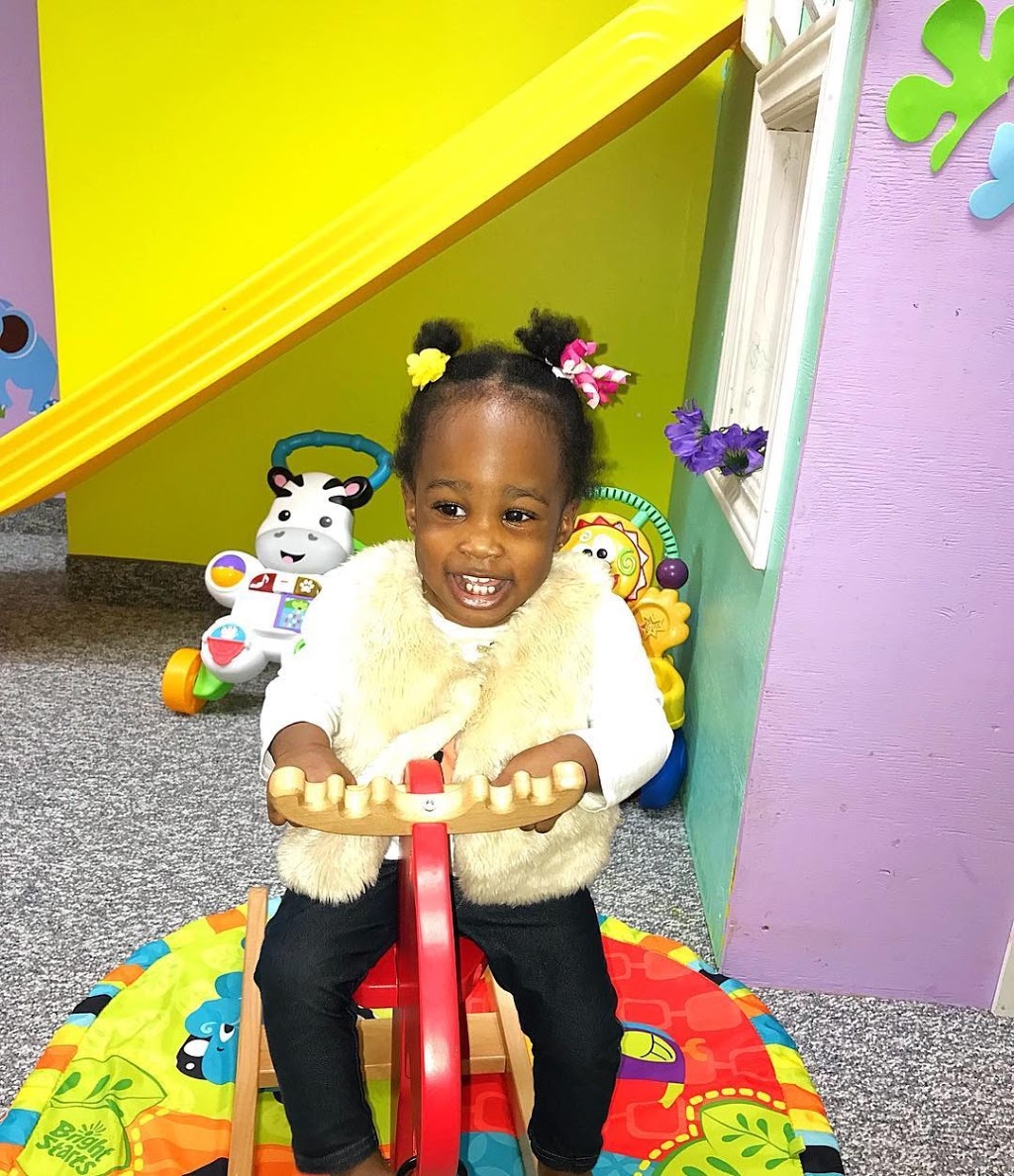 Itty Bitty Daycare and Preschool | 38 Thorndale Rd, Brampton, ON L6P 1G9, Canada | Phone: (905) 915-7877