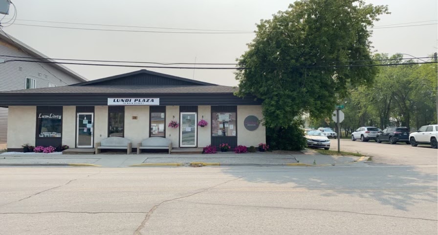 The Parlour Beauty and Day Spa | 78 Main St SW Unit B, Riverton, MB R0C 2R0, Canada | Phone: (204) 641-4901