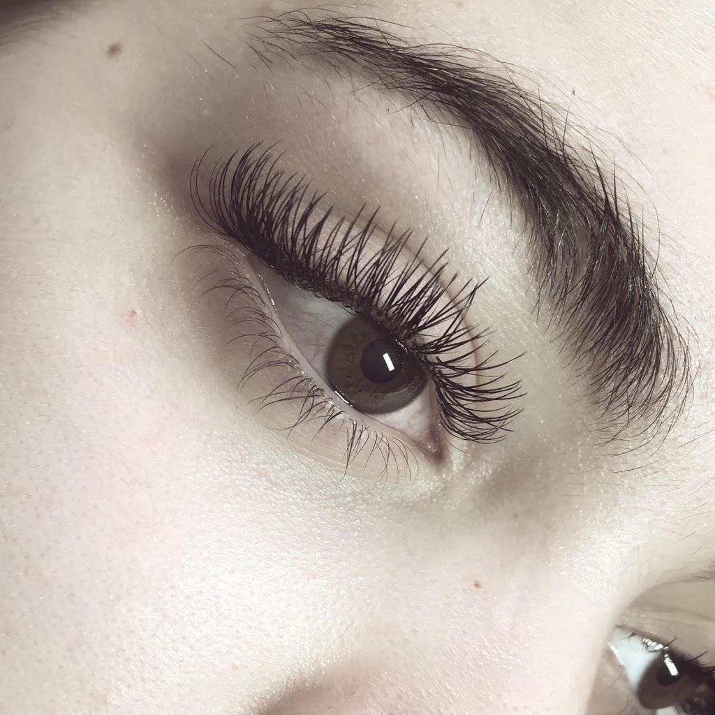Tiffanys Beauty Lounge | 817 Ritson Rd N, Oshawa, ON L1G 6Z9, Canada | Phone: (905) 999-2878
