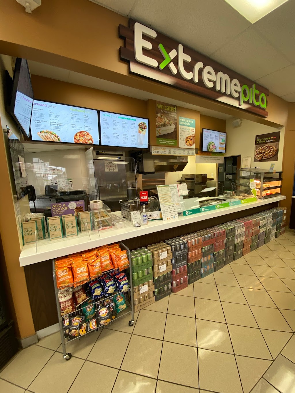 Scottys Esso Car Wash | 2A Hawkridge Blvd, Penhold, AB T0M 1R0, Canada | Phone: (403) 573-0922