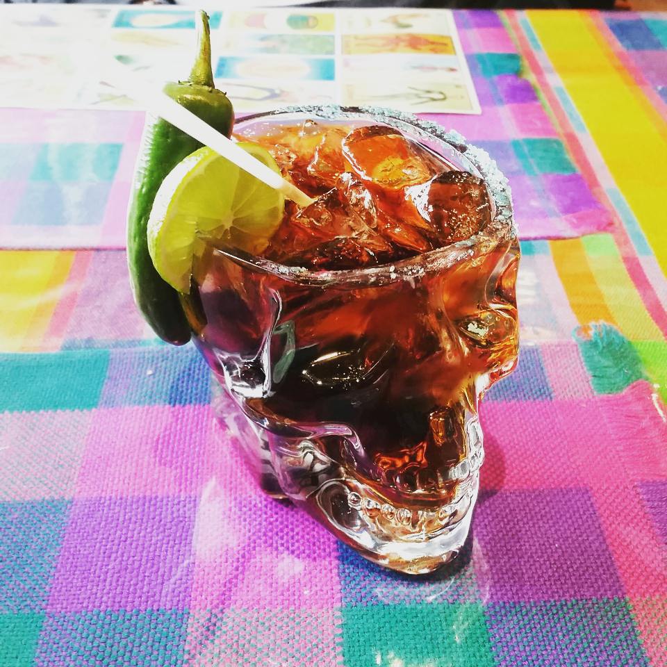 Taqueria La Bonita | 1128 Cadboro Rd, Gloucester, ON K1J 7P5, Canada | Phone: (613) 695-7373