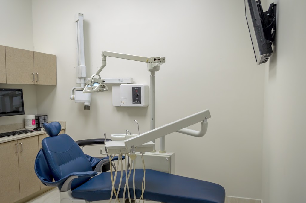 Monarch Dentistry | dentist | 90 Wellington St N, Hamilton, ON L8R 1N1, Canada | 3656571598 OR +1 365-657-1598