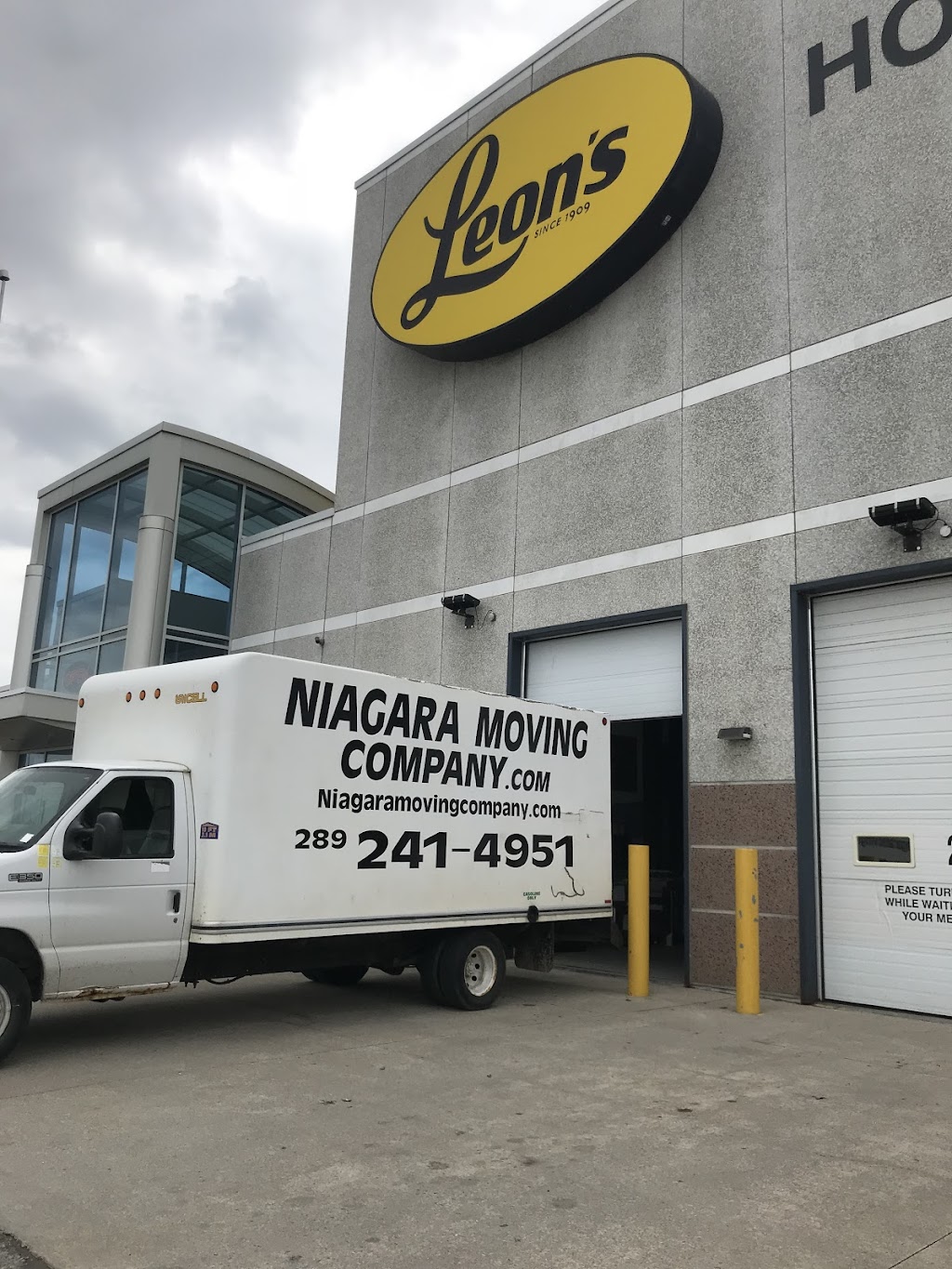 Niagara moving company | 111 Fourth Ave #12, St. Catharines, ON L2S 3P5, Canada | Phone: (289) 241-4951