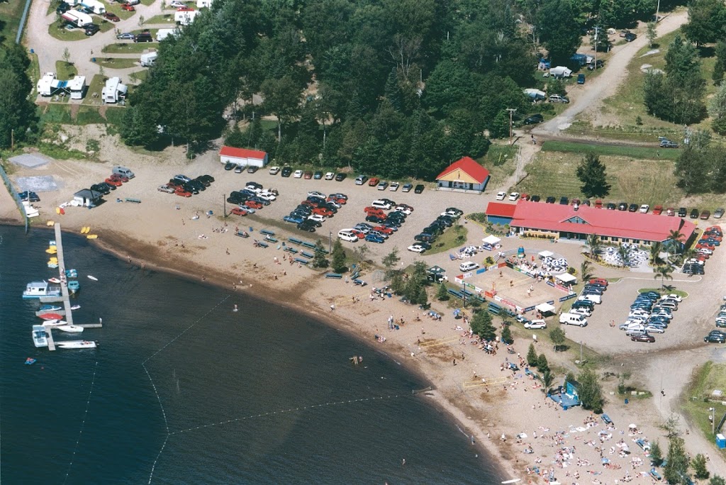 Beach Lake St. Joseph | 7001, Rte de Fossambault, Fossambault-sur-le-Lac, QC G3N 1X7, Canada | Phone: (418) 875-2242