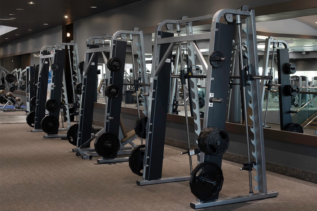 Everest Fitness Club | 130 Racco Pkwy, Thornhill, ON L4J 8X9, Canada | Phone: (905) 763-7775
