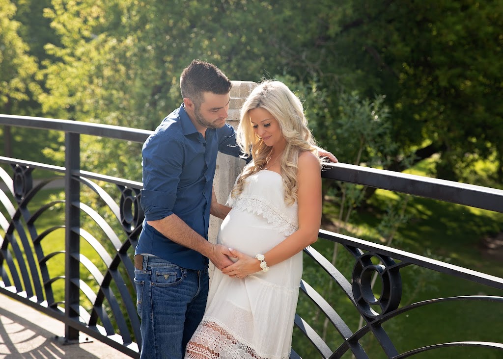 Annya Miller Photography | 785 Hampton Ct, Pickering, ON L1W 3M3, Canada | Phone: (647) 272-5450