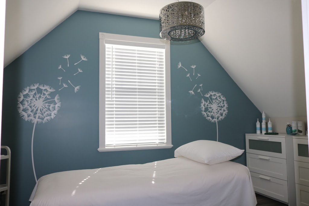 Radiance Body Wax & Sugar Studio | 8506 E Saanich Rd, North Saanich, BC V8L 5W2, Canada | Phone: (250) 889-3310