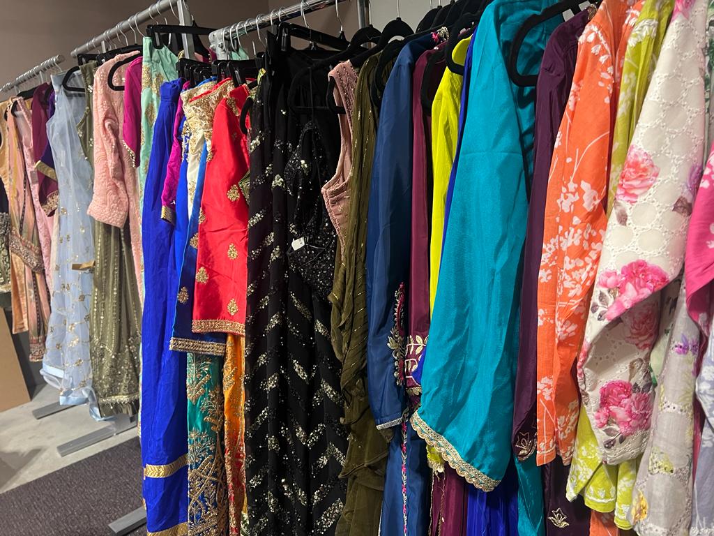Manpreet Boutique | 213 Rue du Sentier, Pincourt, QC J7V 9P7, Canada | Phone: (514) 809-9788