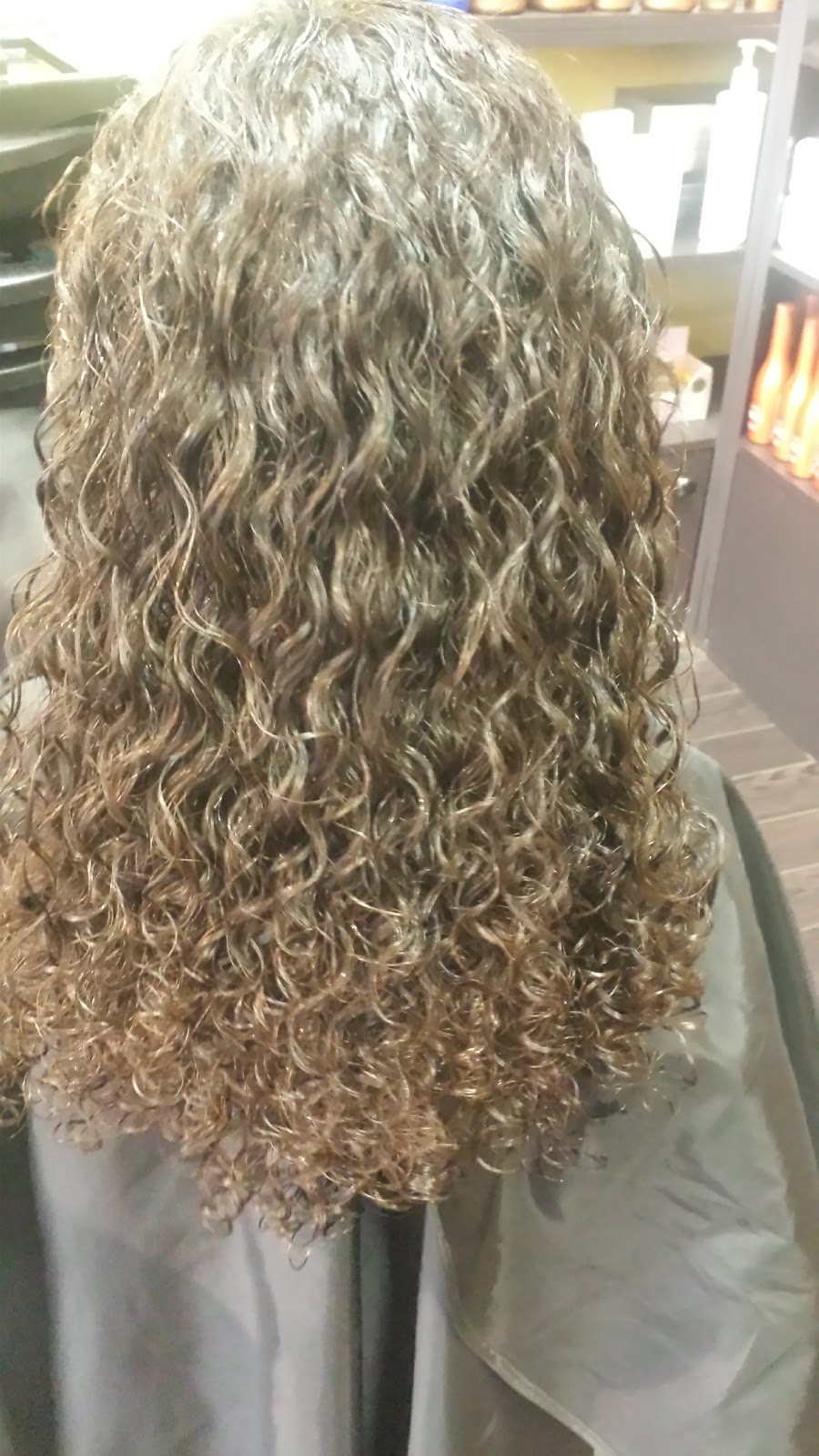 Hair Trix Salon | 10217 Yonge St, Richmond Hill, ON L4C 3B2, Canada | Phone: (905) 884-5016