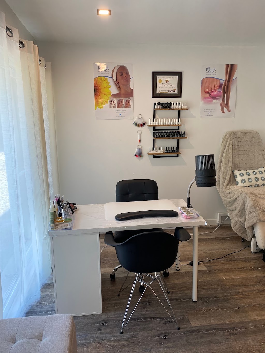 SL Beauté & Bien-Être - Esthétique & Laser | 443 Rue Sainte-Hélène, Longueuil, QC J4K 3R3, Canada | Phone: (438) 221-3670